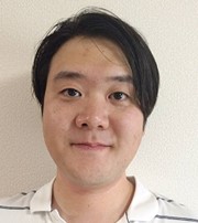 生野職員の顔写真