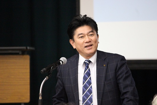 あいさつ 日出町長 安部 徹也 氏
